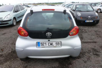 Custode arriere gauche TOYOTA AYGO 1