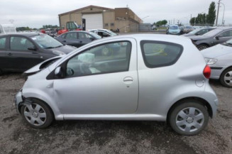 Custode arriere gauche TOYOTA AYGO 1