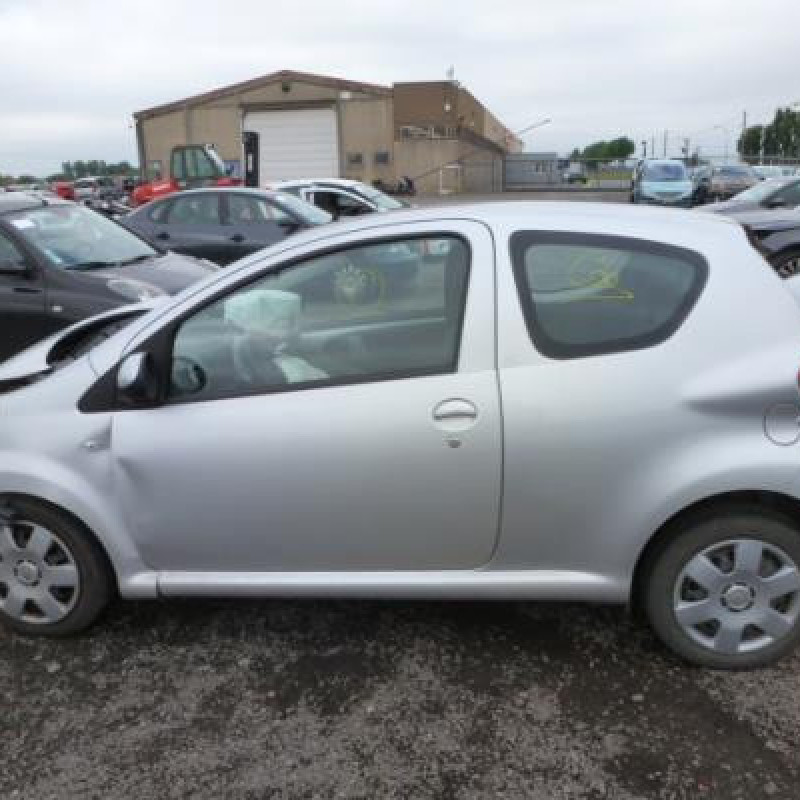 Custode arriere gauche TOYOTA AYGO 1 Photo n°4