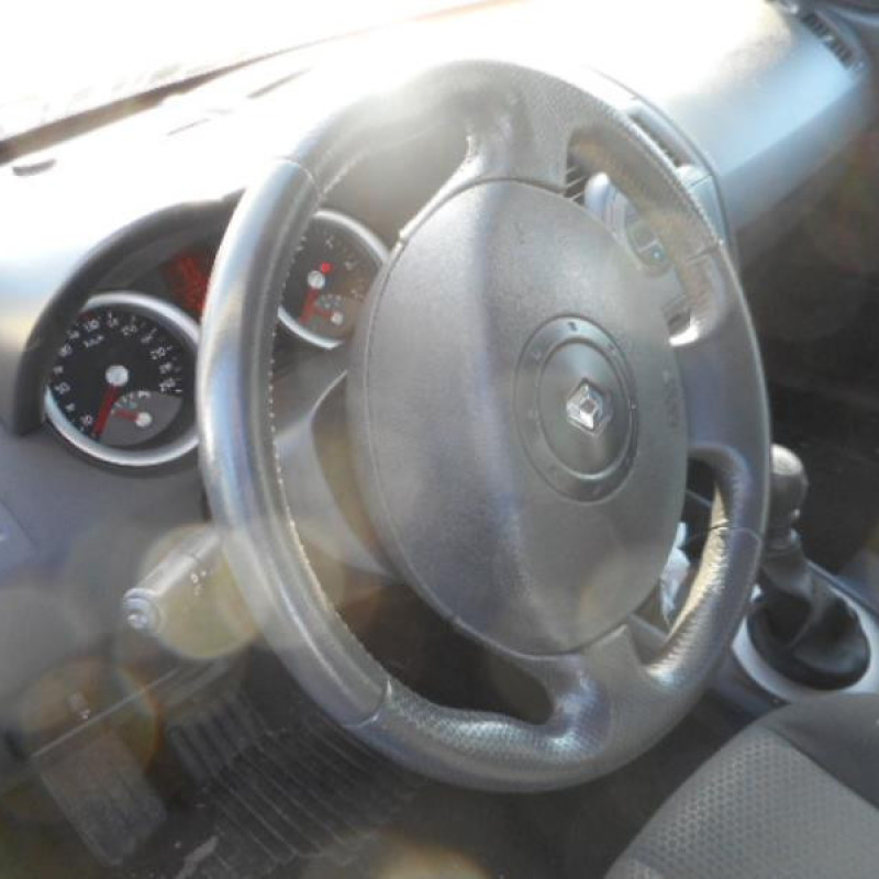 Poignee interieur arriere gauche RENAULT MEGANE 2 Photo n°8