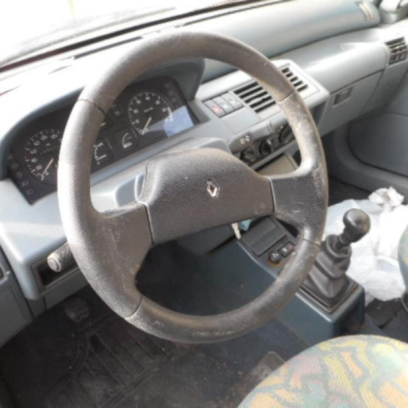 Poignee interieur arriere gauche RENAULT CLIO 1 Photo n°8