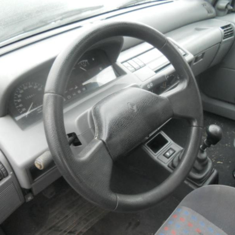 Poignee interieur arriere gauche RENAULT CLIO 1 Photo n°8