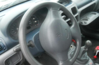 Poignee interieur arriere droit RENAULT CLIO 2