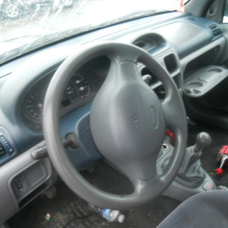 Poignee interieur arriere droit RENAULT CLIO 2 Photo n°8