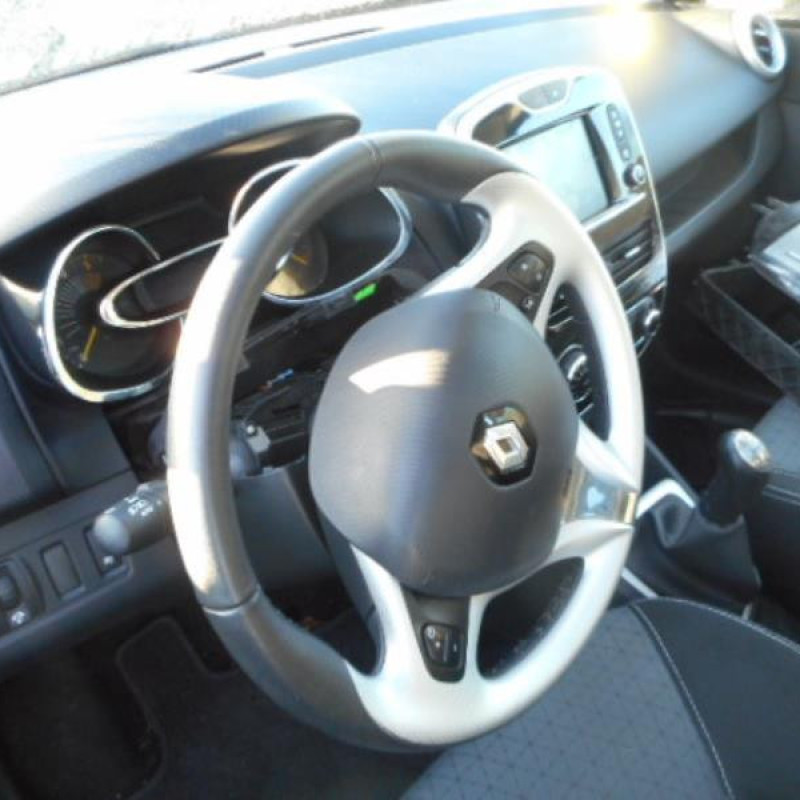 Poignee interieur arriere droit RENAULT CLIO 4 Photo n°10