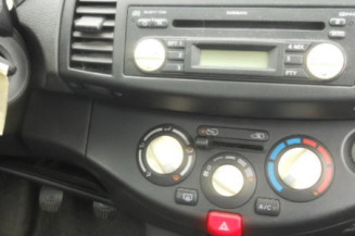 Poignee interieur avant droit NISSAN MICRA 3