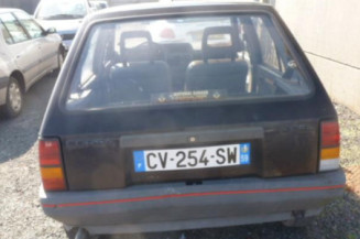 Optique avant secondaire gauche (feux)(clignotant) OPEL CORSA A