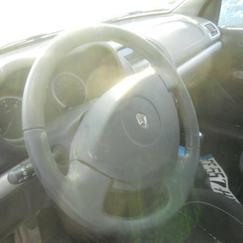 Poignee interieur arriere droit RENAULT CLIO 2 CAMPUS Photo n°8