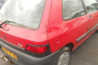 Bouton de coffre RENAULT CLIO 1