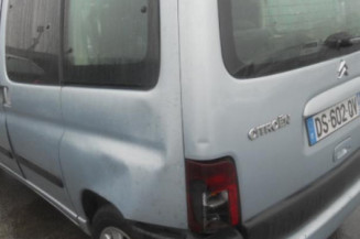 Vitre arriere droit CITROEN BERLINGO 1