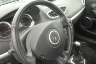 Poignee interieur arriere gauche RENAULT CLIO 3