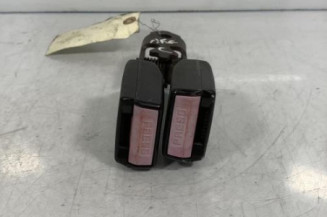 Attache ceinture arriere centrale PEUGEOT 407