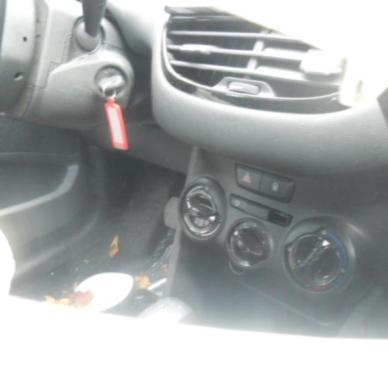 Poignee interieur avant droit PEUGEOT 208 1 Photo n°10