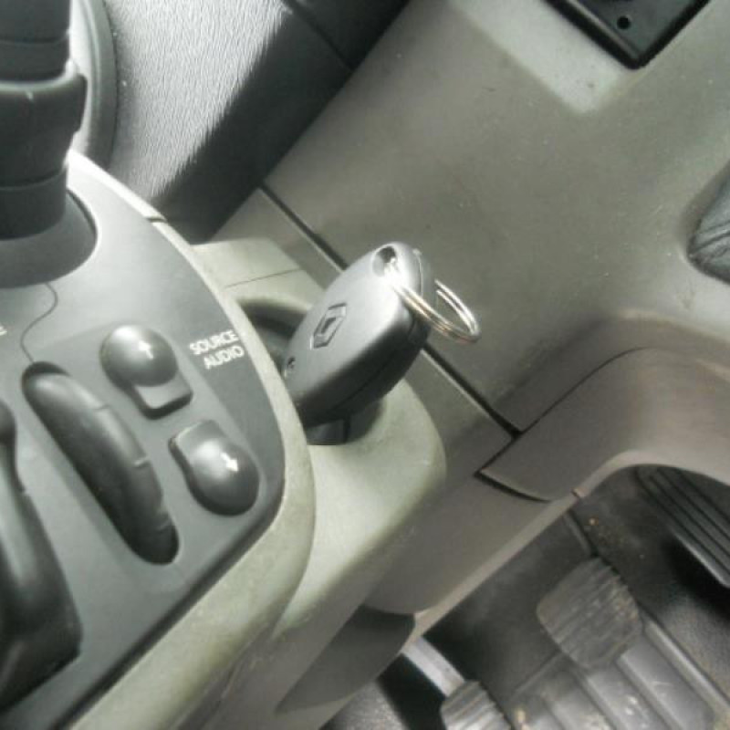 Poignee interieur avant droit RENAULT KANGOO 2 Photo n°12