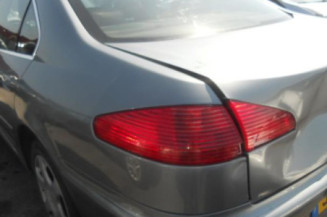 Pare choc arriere PEUGEOT 607