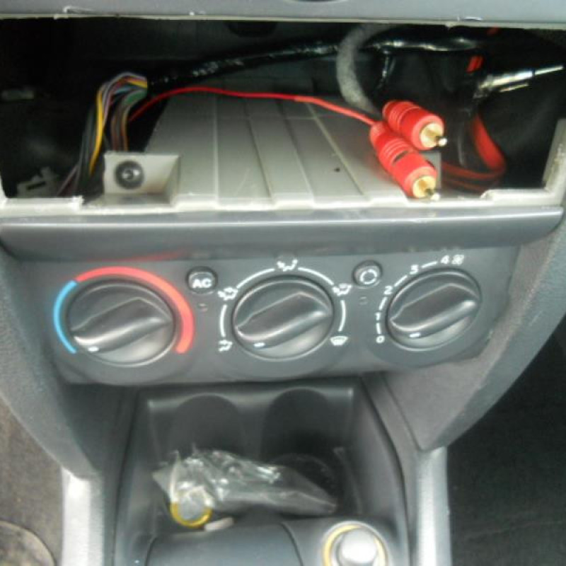 Poignee interieur arriere gauche RENAULT CLIO 2 Photo n°10