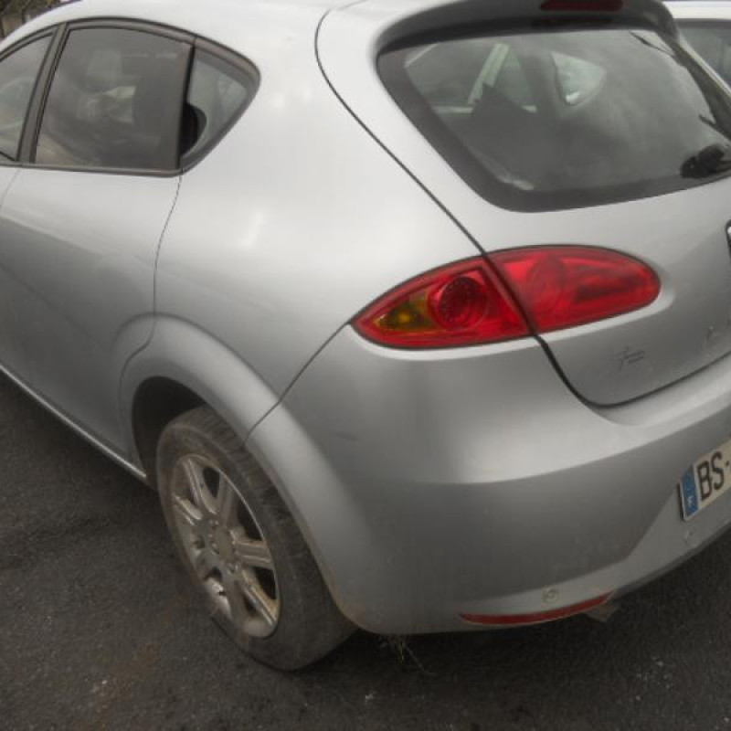 Poignee porte arriere droit SEAT LEON 2 Photo n°8