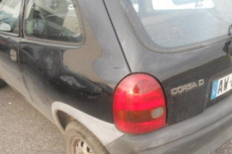 Pare choc arriere OPEL CORSA B