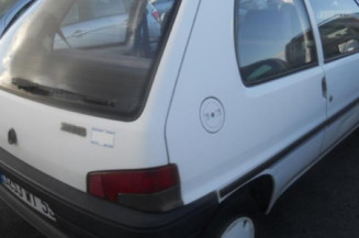 Custode arriere droit PEUGEOT 106