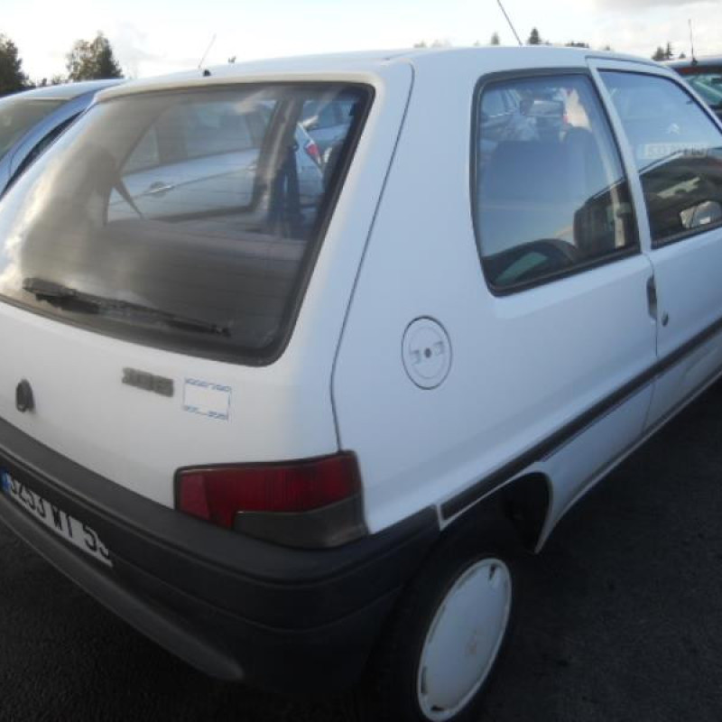 Custode arriere droit PEUGEOT 106 Photo n°3