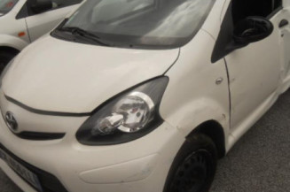 Pompe lave glace arriere TOYOTA AYGO 1