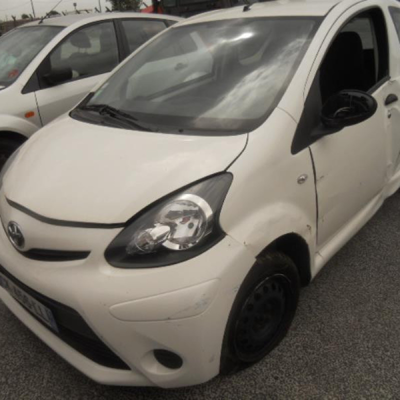 Pompe lave glace arriere TOYOTA AYGO 1 Photo n°4