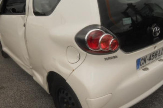 Pompe lave glace arriere TOYOTA AYGO 1