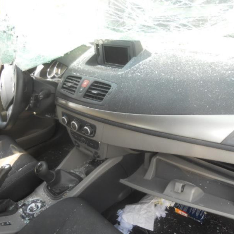 Poignee interieur avant droit RENAULT MEGANE 3 Photo n°9