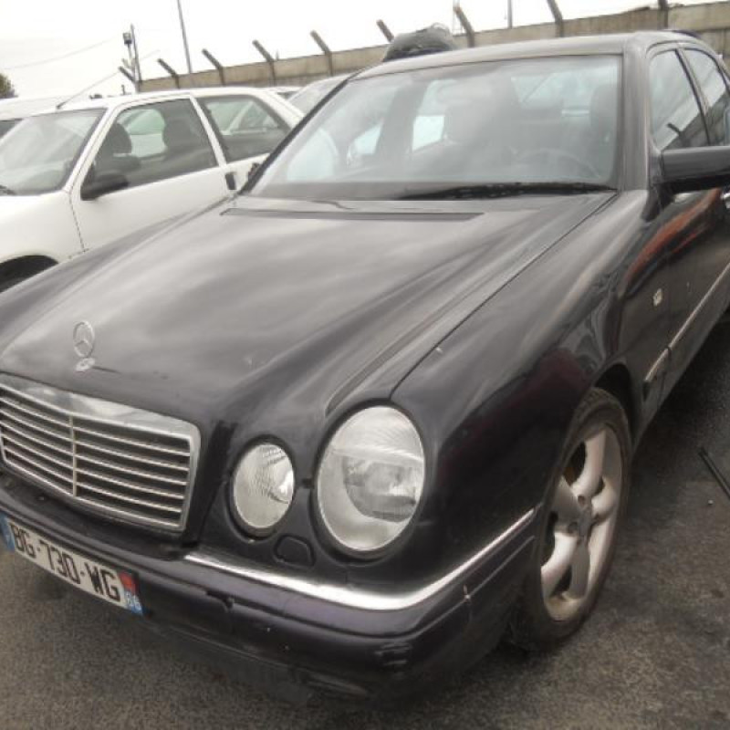 Commande regulateur vitesse MERCEDES CLASSE E 210 Photo n°4