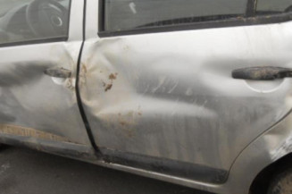 Charniere de porte arriere gauche DACIA SANDERO 1