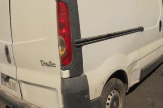 Poignee porte avant gauche RENAULT TRAFIC 2