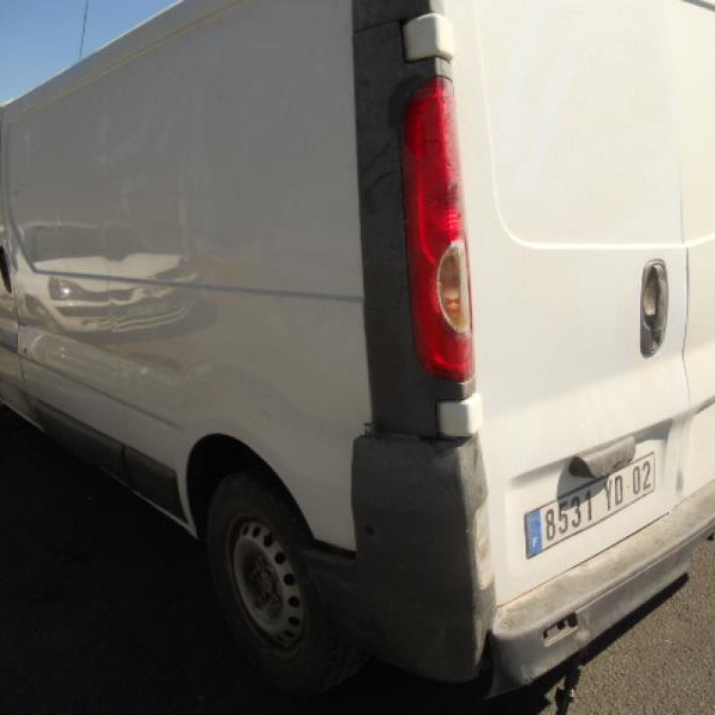 Poignee porte avant gauche RENAULT TRAFIC 2 Photo n°8