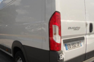 Charniere de porte avant gauche FIAT DUCATO 3