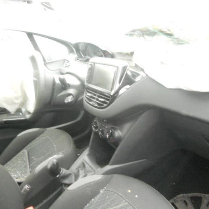 Poignee interieur avant droit PEUGEOT 208 1 Photo n°8