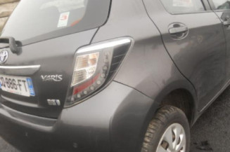 Poignee porte avant gauche TOYOTA YARIS 3