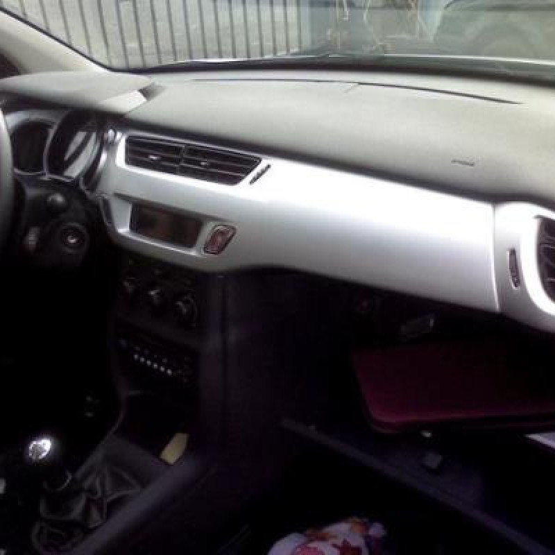 Poignee interieur arriere gauche CITROEN C3 2 Photo n°8