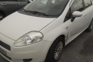 Poignee porte avant gauche FIAT GRANDE PUNTO