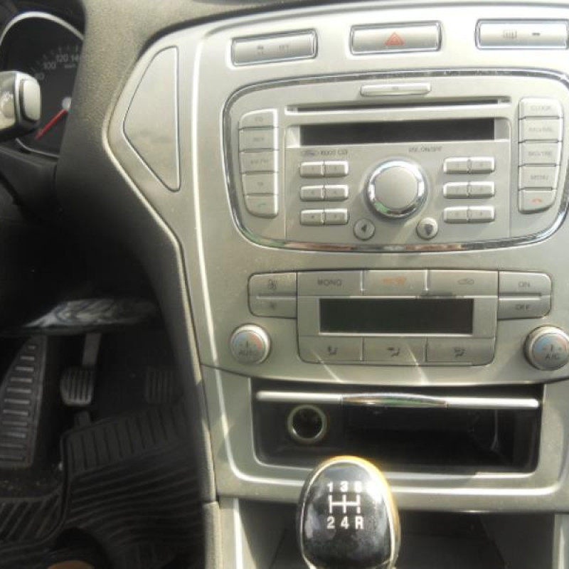 Commande autoradio FORD MONDEO 3 Photo n°9