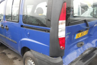 Porte laterale gauche FIAT DOBLO 1