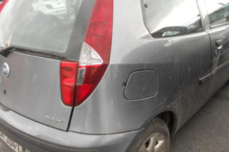 Feu factice arriere gauche FIAT PUNTO 2