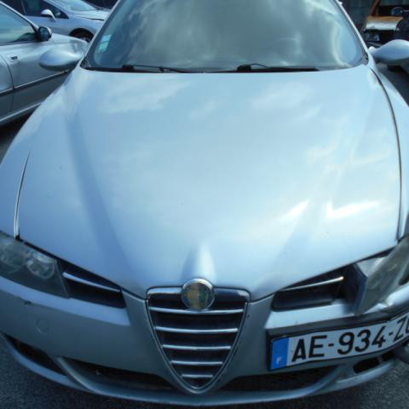 Feu arriere secondaire droit (feux) ALFA ROMEO 156 Photo n°4