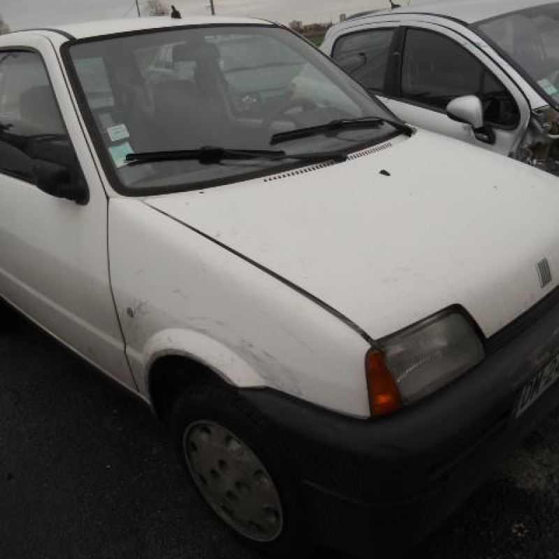 Custode arriere droit FIAT CINQUECENTO Photo n°2