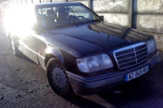 Bouton de coffre MERCEDES CLASSE E 124