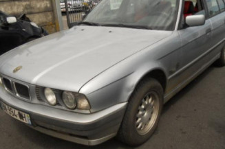 Optique avant secondaire droit (feux)(clignotant) BMW SERIE 5 E34