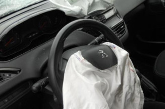 Poignee interieur arriere gauche PEUGEOT 208 1