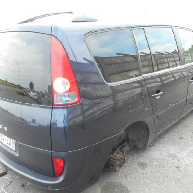 Anti brouillard arriere droit RENAULT GRAND ESPACE 4 Photo n°7