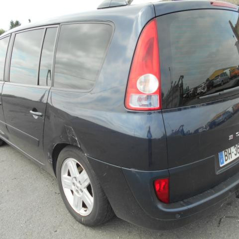 Anti brouillard arriere droit RENAULT GRAND ESPACE 4 Photo n°8