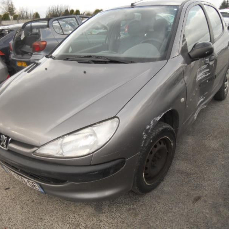 Attache ceinture arriere centrale PEUGEOT 206 Photo n°4