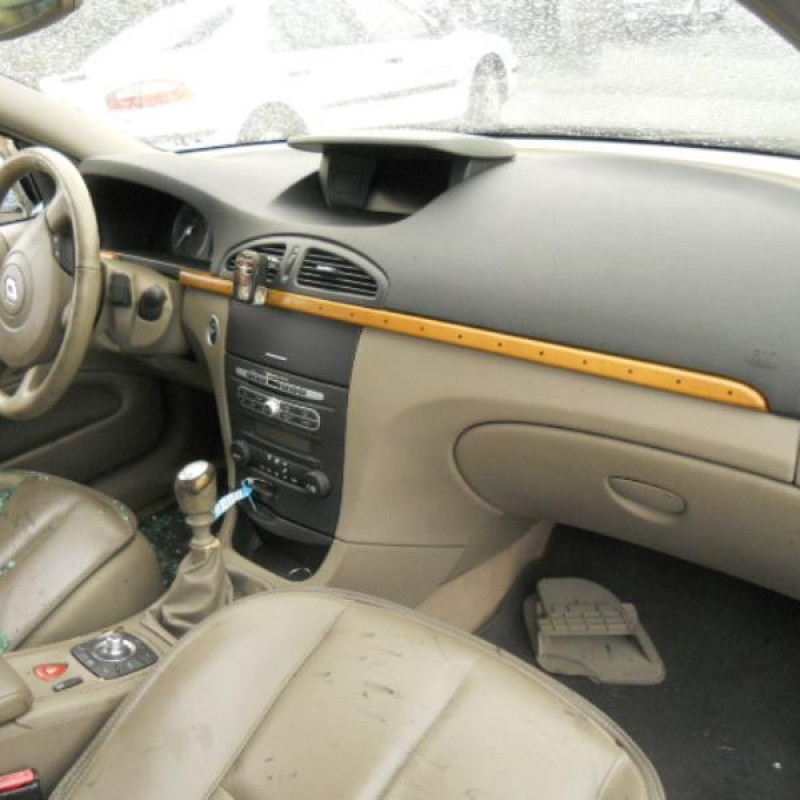 Debitmetre RENAULT LAGUNA 2 Photo n°9