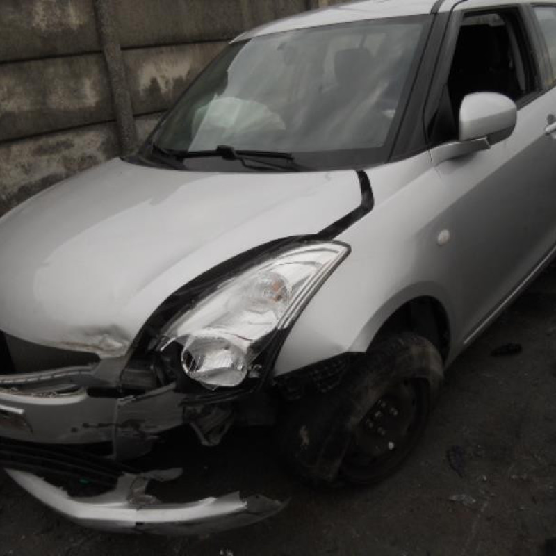 Poignee porte arriere gauche SUZUKI SWIFT 4 Photo n°4